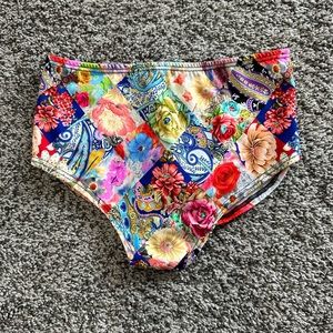 Mi Gente Twisted Mind High Waist Bottoms
